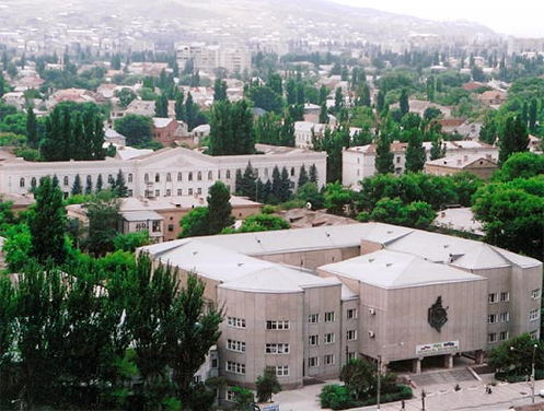 達吉斯坦共和國州立大學