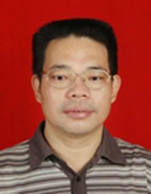 李昌清(江西省萍鄉市史志工作辦公室主任) 李昌清(江西省萍鄉市史志工作辦公室主任)