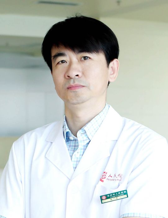 楊衛國(滄州市人民醫院眼科科室主任) 楊衛國(滄州市人民醫院眼科科室主任)