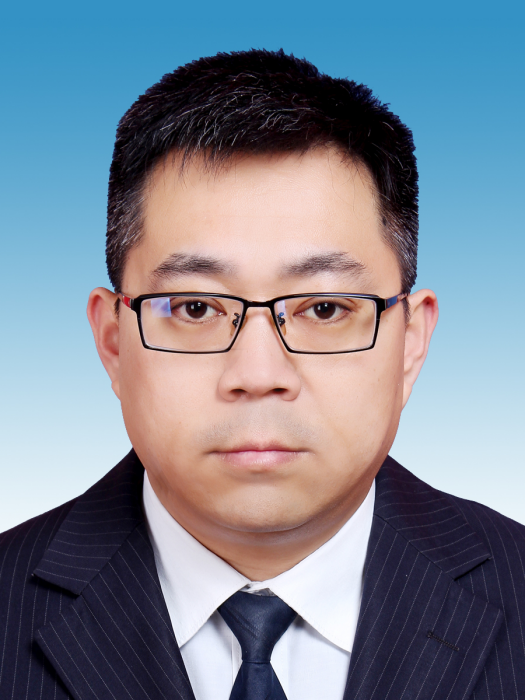 李坤(山東省東阿縣行政審批服務局黨組成員、三級主任科員) 李坤(山東省東阿縣行政審批服務局黨組成員、三級主任科員)
