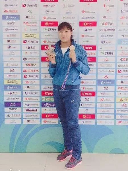 唐萬莉 唐萬莉