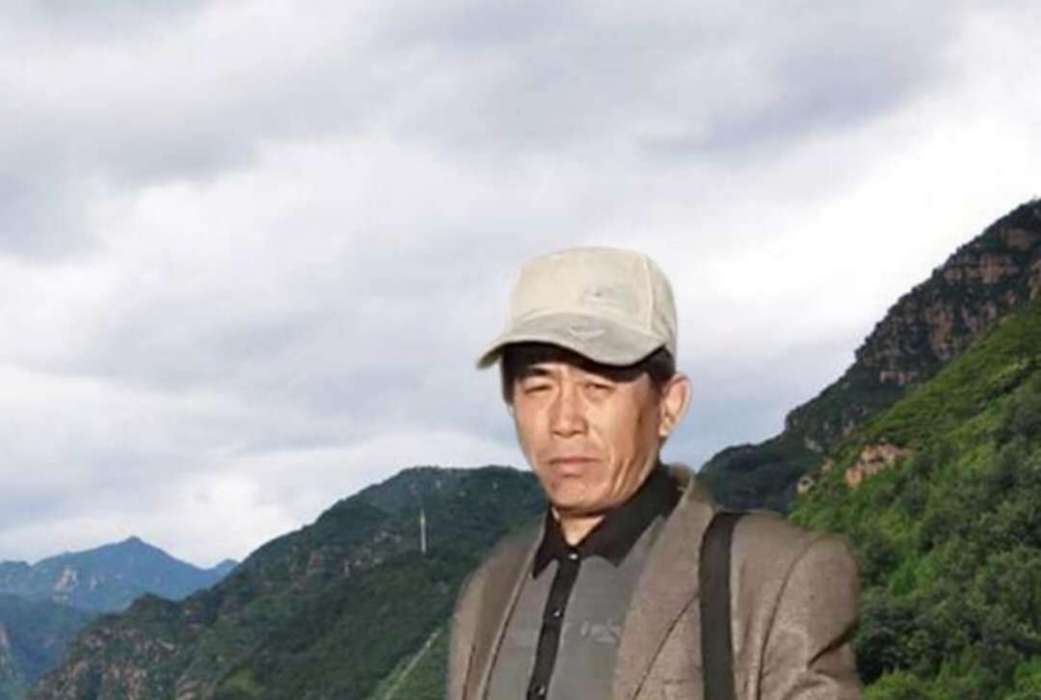 邢福強(定州市雕塑協會理事長) 邢福強(定州市雕塑協會理事長)