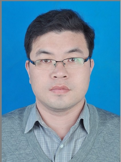 游龍(湖北大學微電子學院院長) 游龍(湖北大學微電子學院院長)
