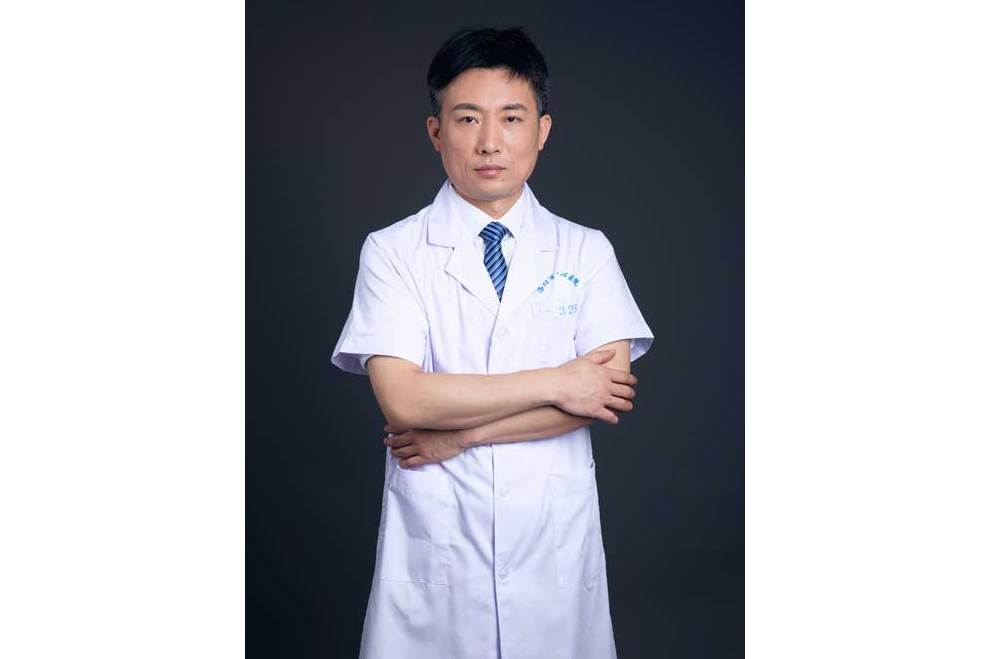 李朝輝(洛陽市中心醫院胃腸外科主任) 李朝輝(洛陽市中心醫院胃腸外科主任)