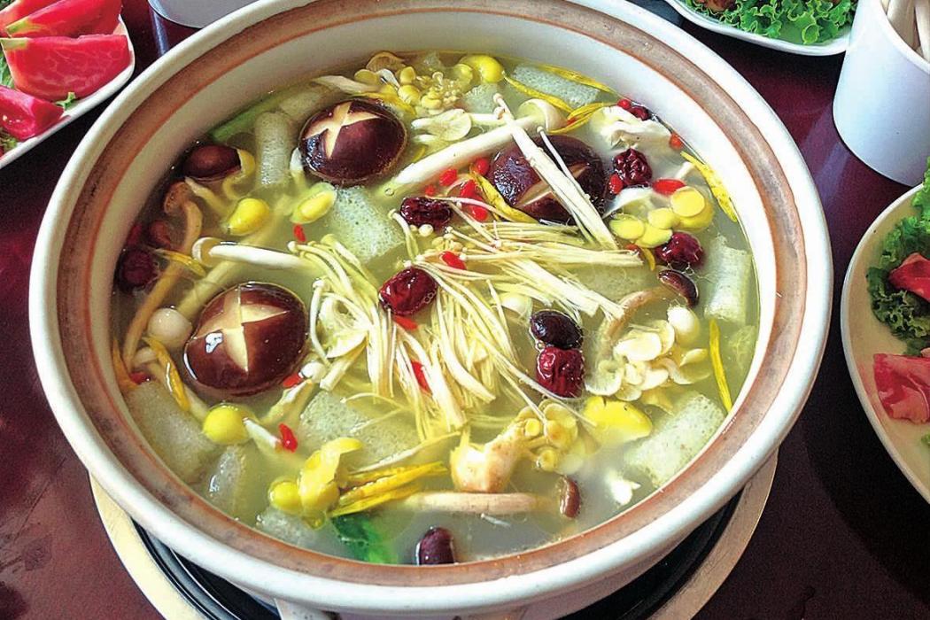 野山菌火鍋 野山菌火鍋