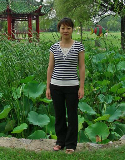 王元元(鄭州大學美術學院副教授) 王元元(鄭州大學美術學院副教授)
