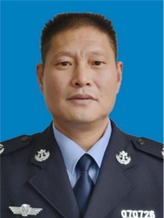 劉登清(安徽省淮南市鳳台縣司法局黨組成員、政工股長) 劉登清(安徽省淮南市鳳台縣司法局黨組成員、政工股長)