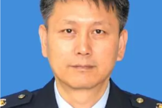 高世俊(國家稅務總局青海省稅務局黨委委員、副局長) 高世俊(國家稅務總局青海省稅務局黨委委員、副局長)