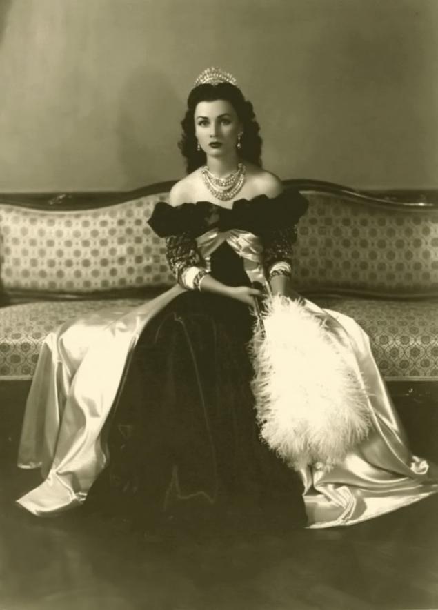 1939年與伊朗末代國王巴列維舉行婚禮的法絲亞公主