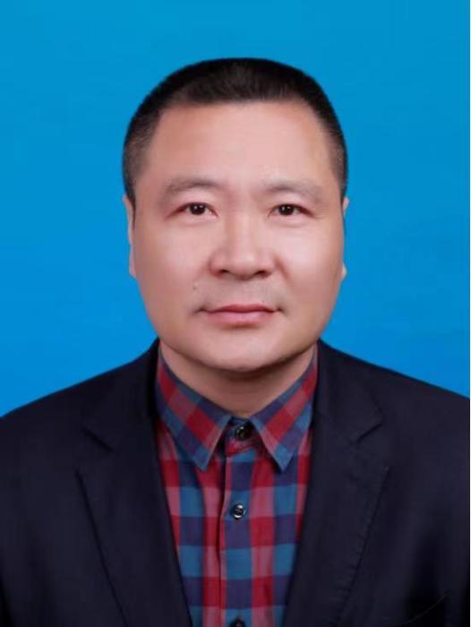 張耀輝(江西省上饒市玉山縣科技局黨組書記) 張耀輝(江西省上饒市玉山縣科技局黨組書記)