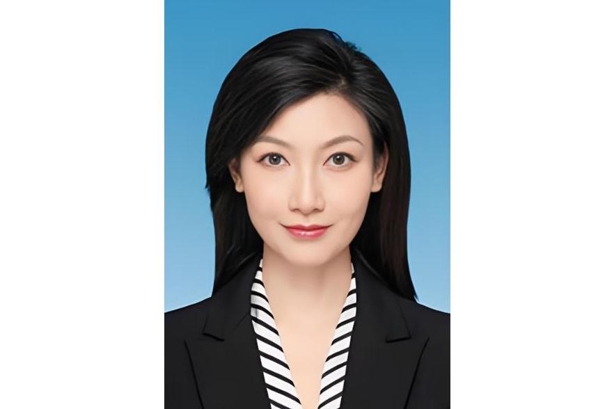 仲玉霞(內蒙古自治區婦女聯合會黨組成員、副主席,自治區總工會兼職副主席) 仲玉霞(內蒙古自治區婦女聯合會黨組成員、副主席,自治區總工會兼職副主席)