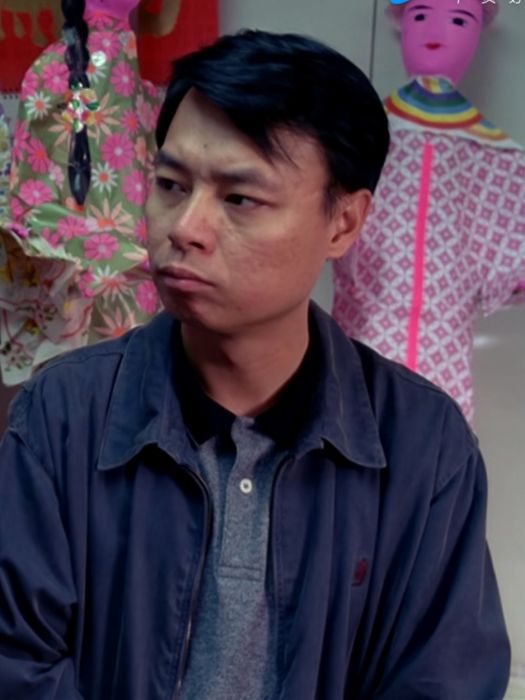 陳標(恐怖片《陰陽路之升棺發財》中的角色) 陳標(恐怖片《陰陽路之升棺發財》中的角色)