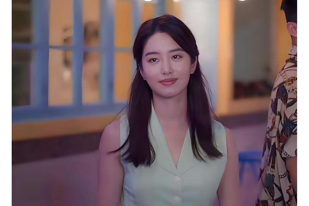 白藍(楊采鈺飾演的《少年巴比倫》女主角) 白藍(楊采鈺飾演的《少年巴比倫》女主角)