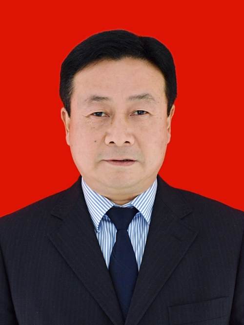 滕小龍