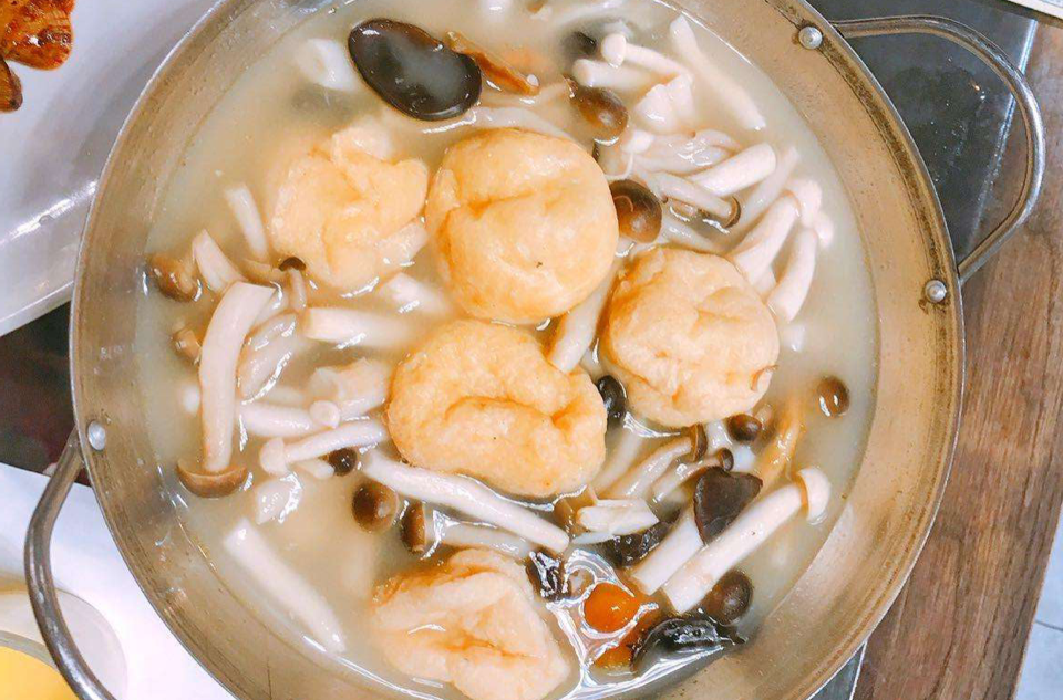 魚豆腐燉菌菇湯