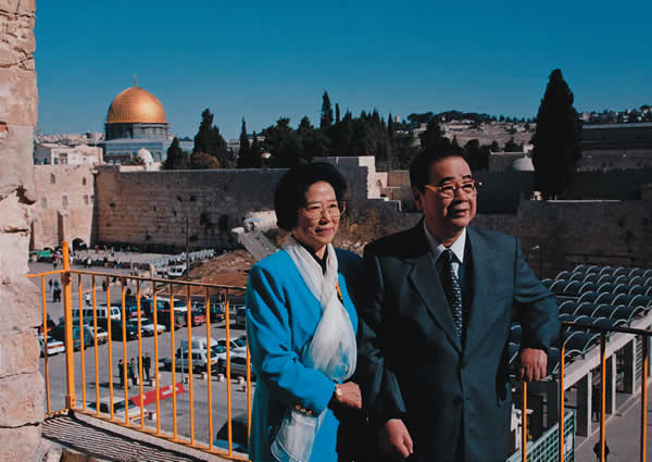 李鵬和朱琳在耶路撒冷老城留影