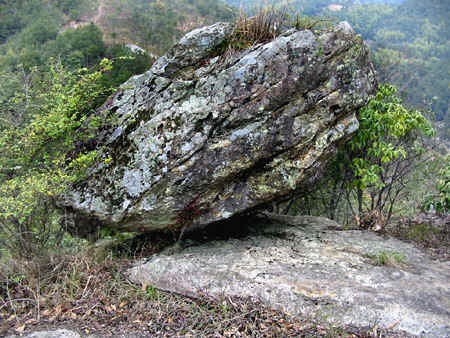 風動岩圖片