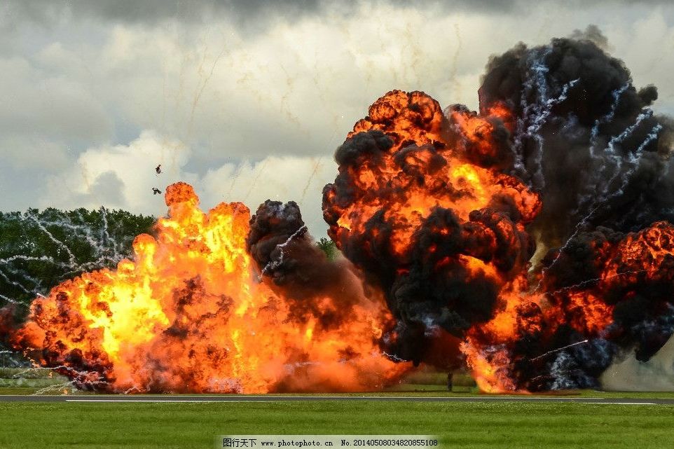 爆炸鑽進 爆炸鑽進