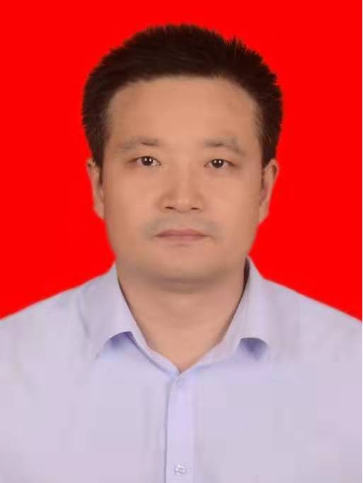 王玉峰(陝西省西安市臨潼區發展和改革委員會黨組成員、副主任) 王玉峰(陝西省西安市臨潼區發展和改革委員會黨組成員、副主任)