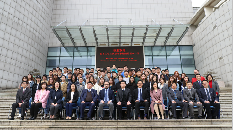 2019年加拿大駐上海副總領事視察中加學院看望即將出國學生