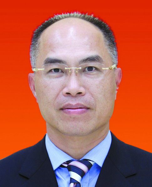 鄧偉根 鄧偉根