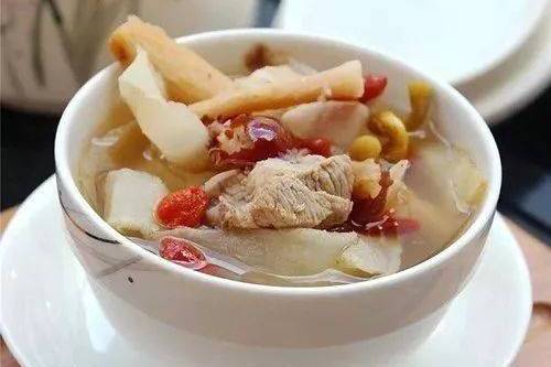 沙參豬骨湯 沙參豬骨湯