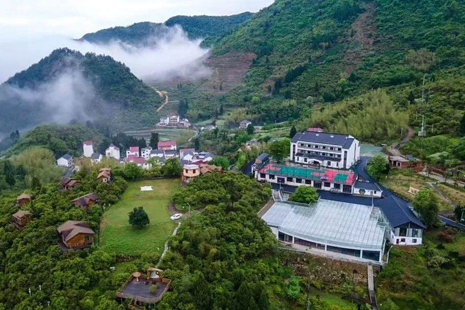 黃塘村(浙江省衢州市常山縣新昌鄉下轄村) 黃塘村(浙江省衢州市常山縣新昌鄉下轄村)