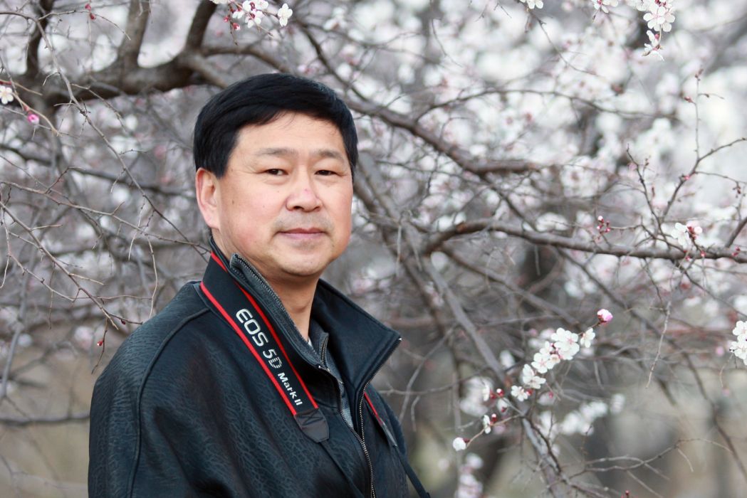 高維洲(畫家、中國美術家協會會員) 高維洲(畫家、中國美術家協會會員)