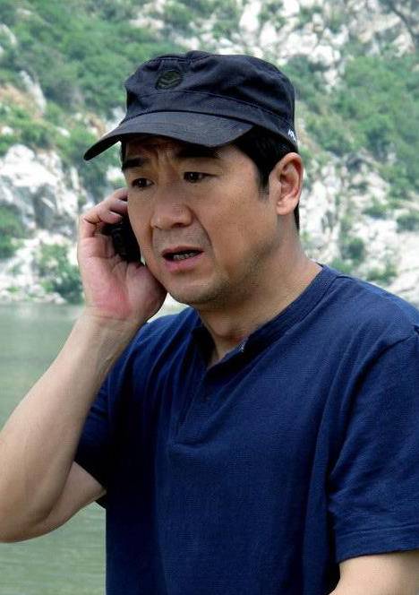 養父(念親恩（2011年張國立牛莉主演電視劇）)