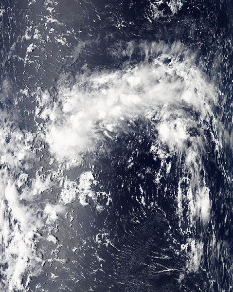 熱帶低氣壓衛星雲圖