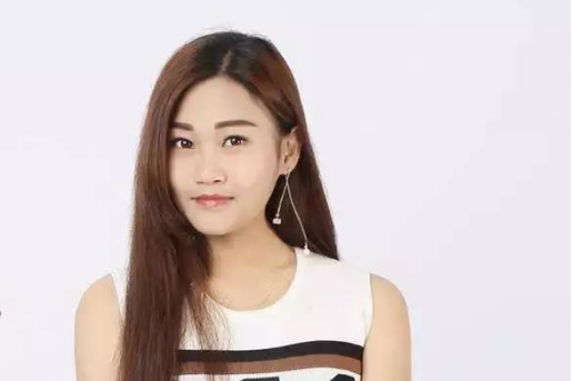 周潔娃 周潔娃