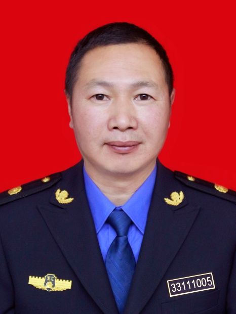 陳偉賢(浙江省麗水市綜合行政執法局蓮都分局黨組成員、副局長) 陳偉賢(浙江省麗水市綜合行政執法局蓮都分局黨組成員、副局長)