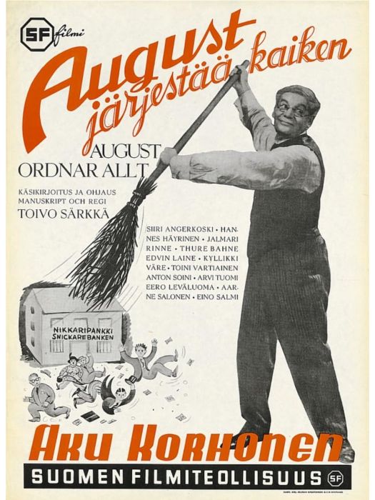 August järjestää kaiken