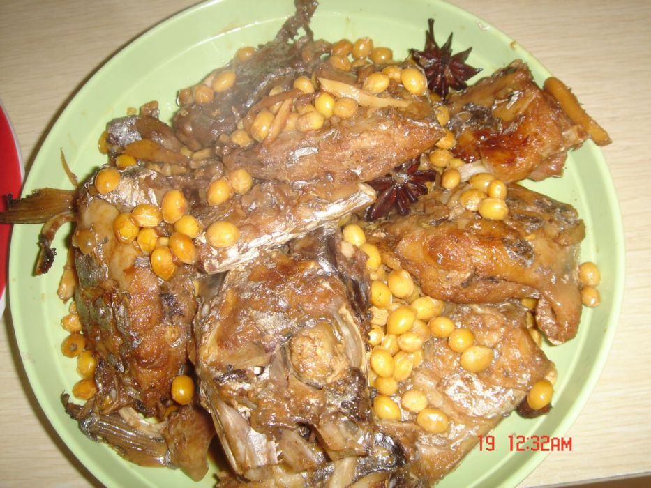 黃豆燉帶魚 黃豆燉帶魚