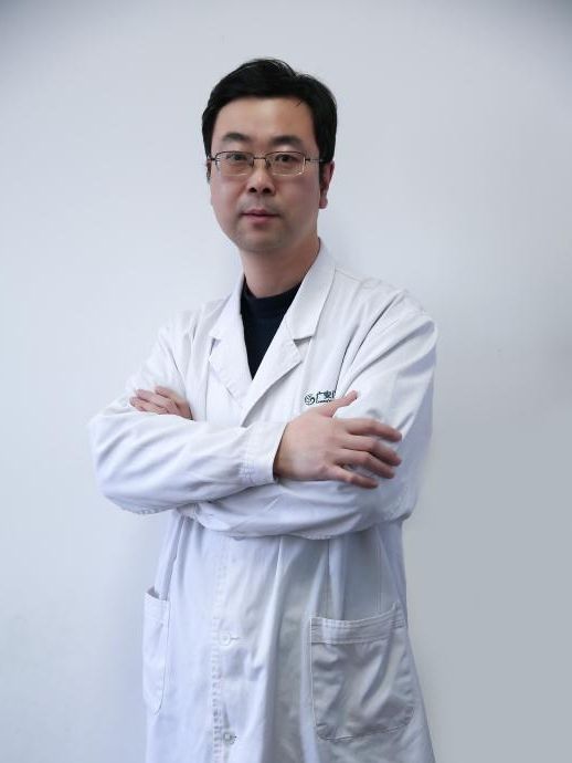 張晨(中國中醫科學院廣安門醫院血液病科副主任醫師) 張晨(中國中醫科學院廣安門醫院血液病科副主任醫師)