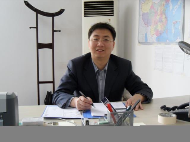 楊世春(北京航空航天大學交通科學與工程學院教授) 楊世春(北京航空航天大學交通科學與工程學院教授)