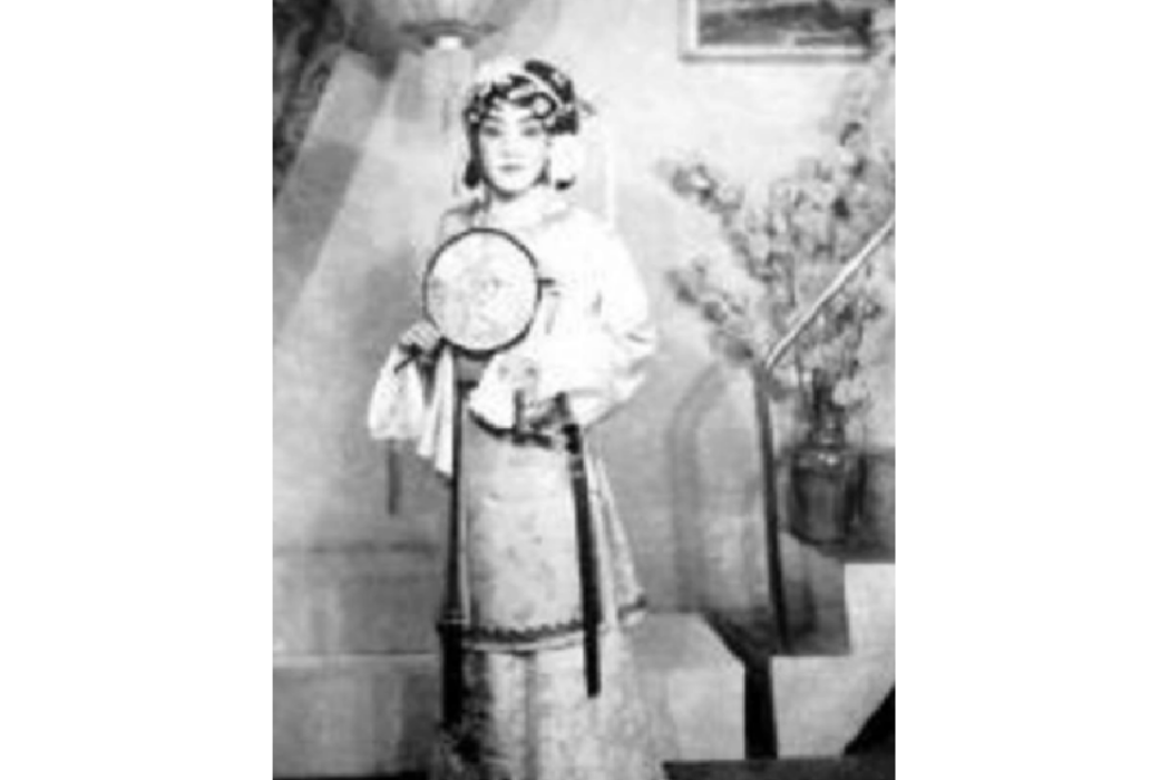 朱鳳桐(京劇演員) 朱鳳桐(京劇演員)