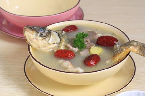 紅棗生魚湯