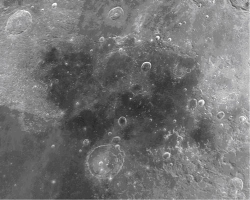 嫦娥一號拍攝的夢湖圖片