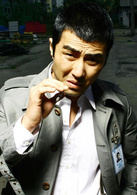 請在鼓掌的時候離開(2005年張鎮導演韓國電影)
