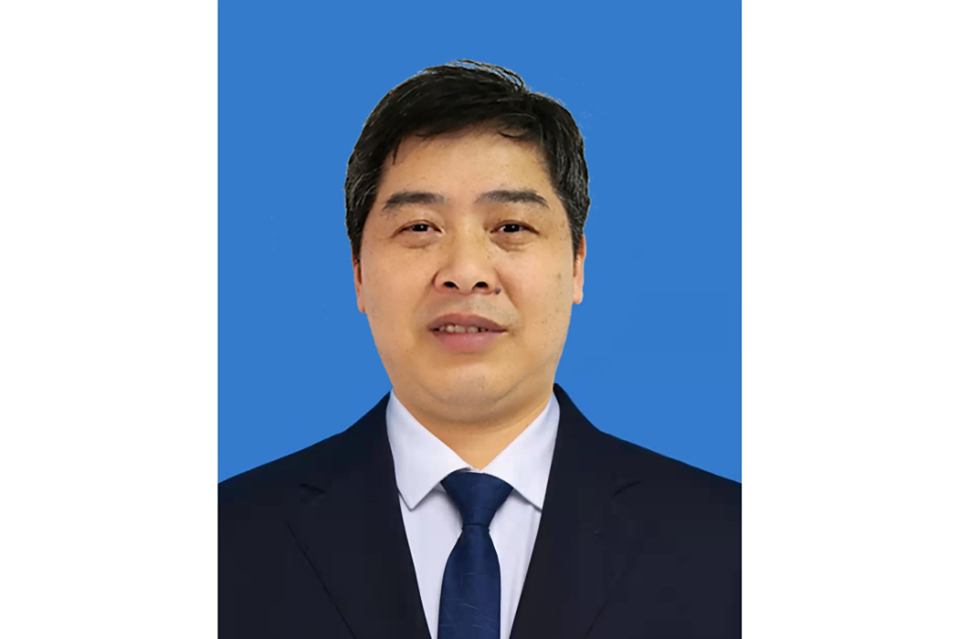 李明東(安慶市科技局黨組成員、副局長) 李明東(安慶市科技局黨組成員、副局長)