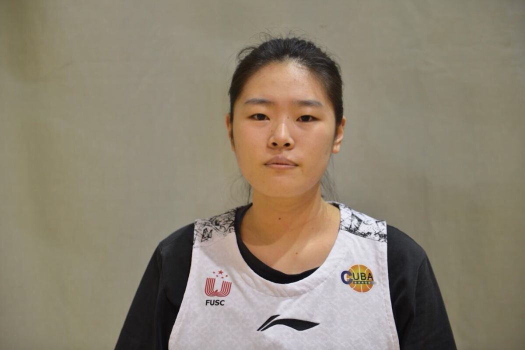 李赫(中國籃球運動員) 李赫(中國籃球運動員)