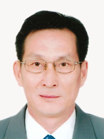 亢官文 亢官文