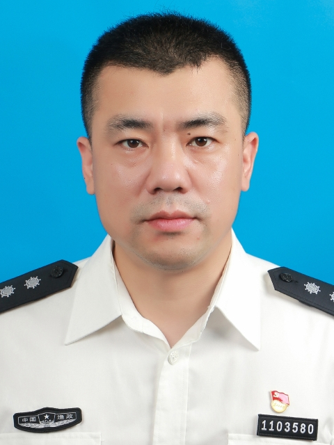 鄭挺(浙江省玉環市港口岸和漁業管理局黨委委員、安全監督科主要負責人) 鄭挺(浙江省玉環市港口岸和漁業管理局黨委委員、安全監督科主要負責人)