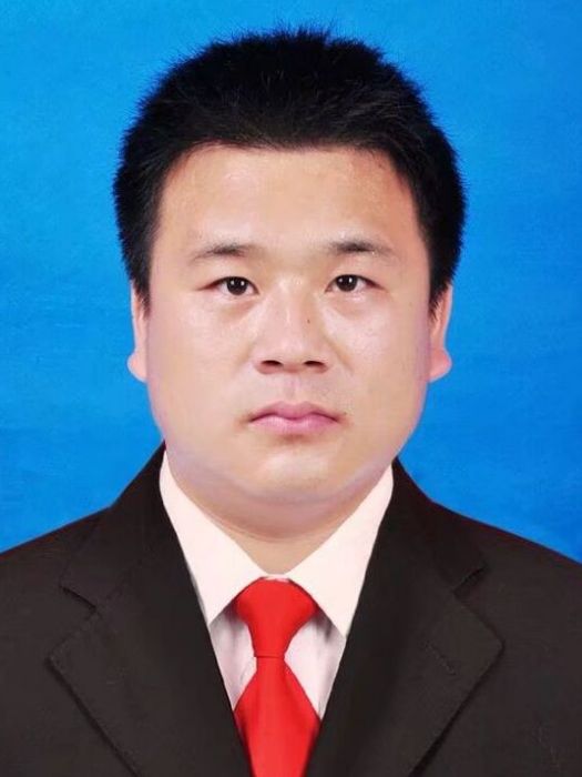 薛代偉 薛代偉