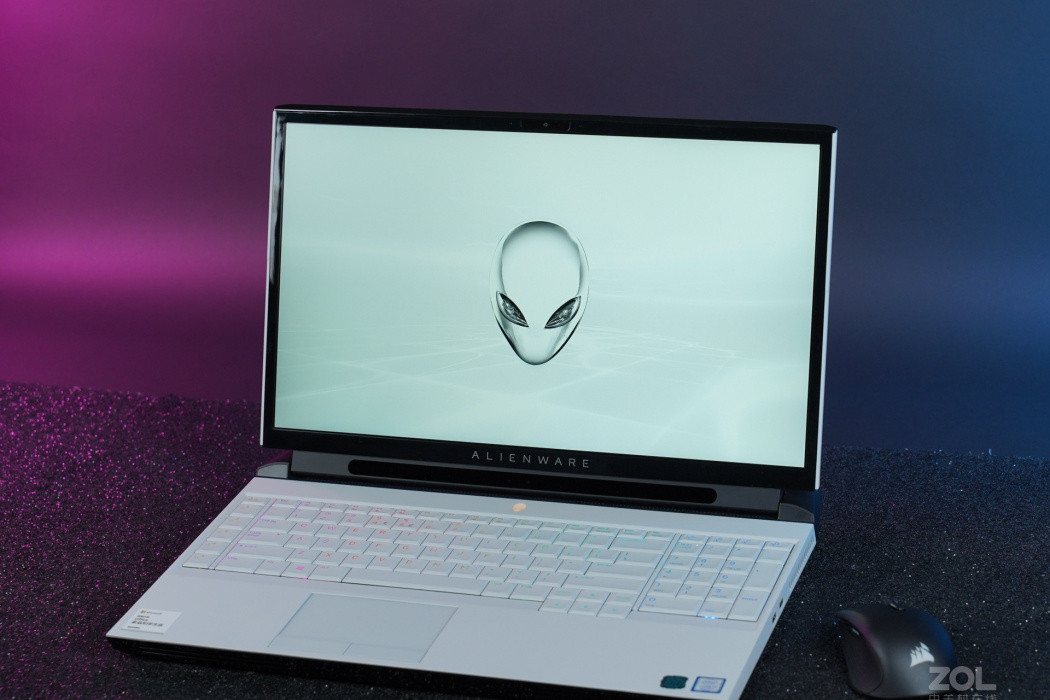 Alienware Area-51m Alienware Area-51m