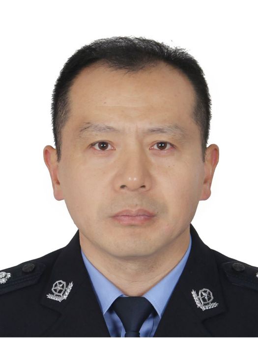 張億(山東省濟寧市公安局市中區分局黨委委員、副局長) 張億(山東省濟寧市公安局市中區分局黨委委員、副局長)