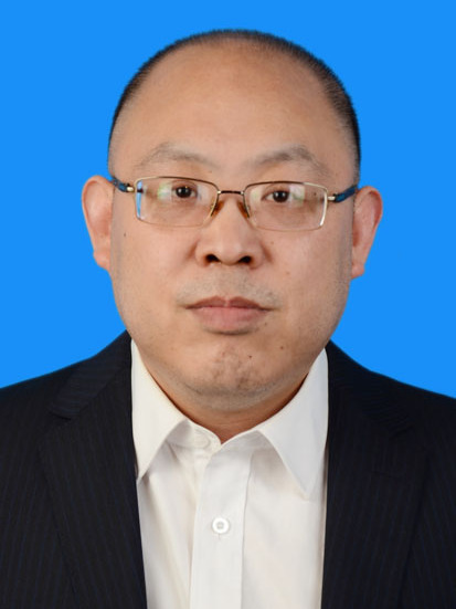 李國偉(猇亭區審計局副局長) 李國偉(猇亭區審計局副局長)