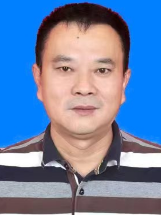 周志華(湖南省湘鄉市農業農村局黨委委員、副局長) 周志華(湖南省湘鄉市農業農村局黨委委員、副局長)
