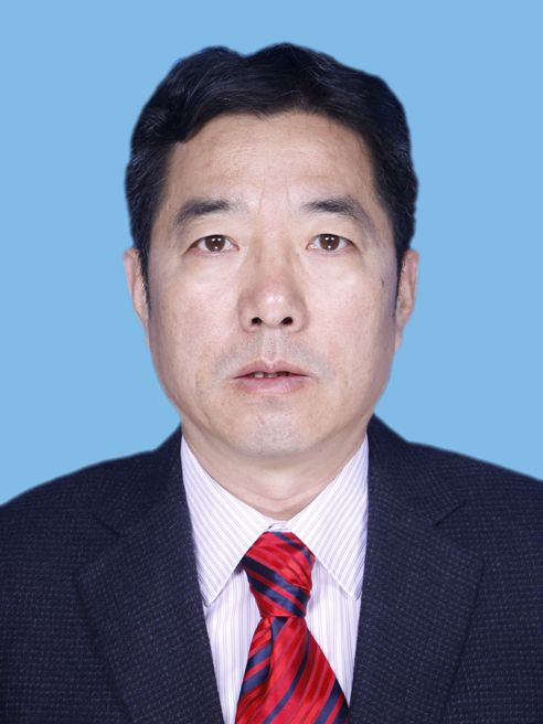 孫震(江蘇省鄭集高級中學校長、黨委書記、鄭集高級中學城區校區校長) 孫震(江蘇省鄭集高級中學校長、黨委書記、鄭集高級中學城區校區校長)